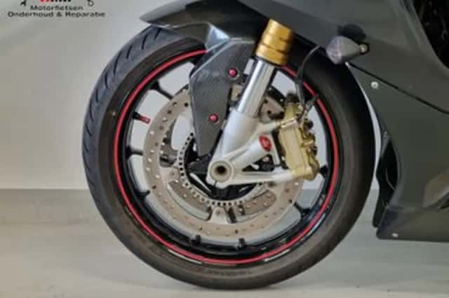BMW S 1000 RR (2010) thumbnail 6