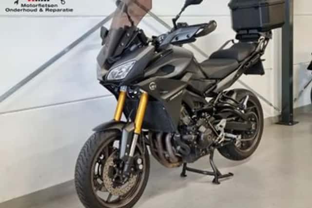 Yamaha Tracer 900 (2015) thumbnail 2
