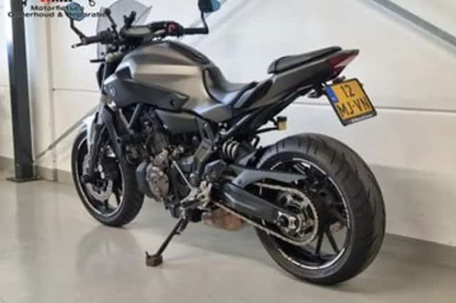 Yamaha MT-07 (2015) thumbnail 3