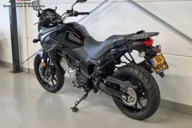 Suzuki V-Strom (2019) thumbnail 3