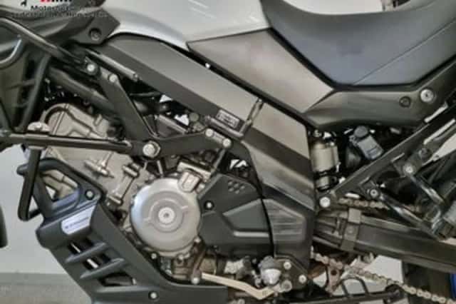 Suzuki V-Strom (2019) thumbnail 5