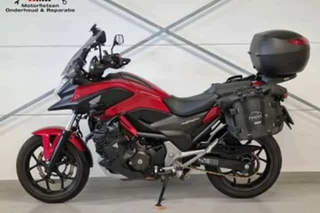 Honda NC750X (2016) thumbnail 1