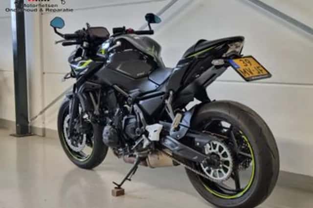 Kawasaki Z650 (2024) thumbnail 3