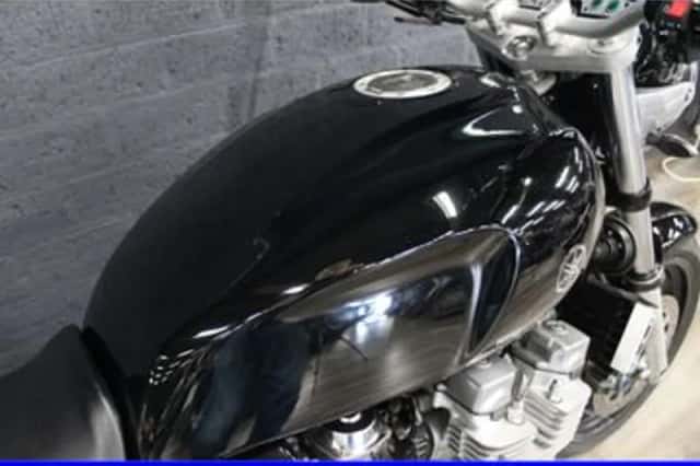 Yamaha XJR 1300 (2001) thumbnail 5