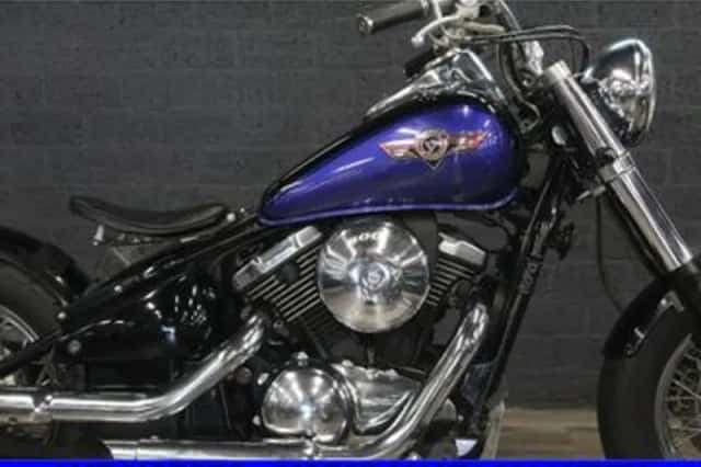 Kawasaki VN 800 Classic (1996) thumbnail 3