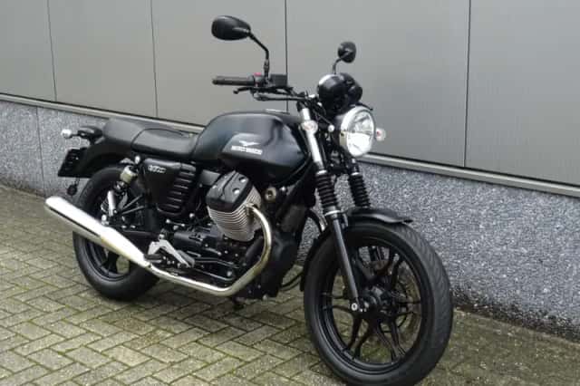 Moto Guzzi V 7 II Stone (2015) thumbnail 2