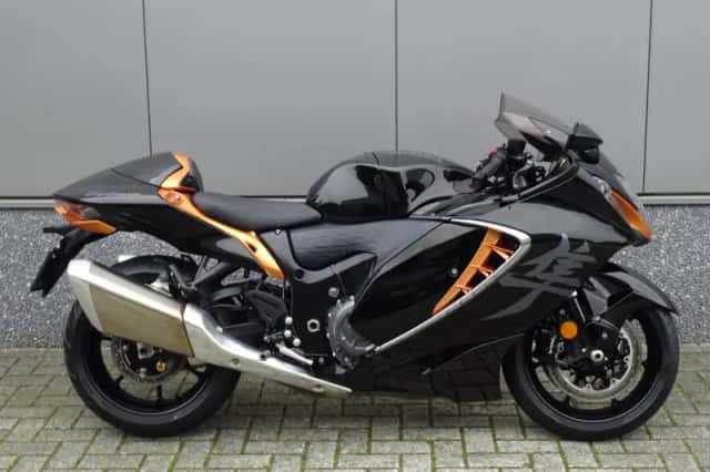 Suzuki GSX-R 1300 Hayabusa (2022) thumbnail 1