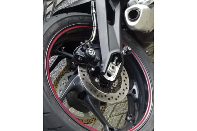 Triumph Street Triple (2017) thumbnail 6