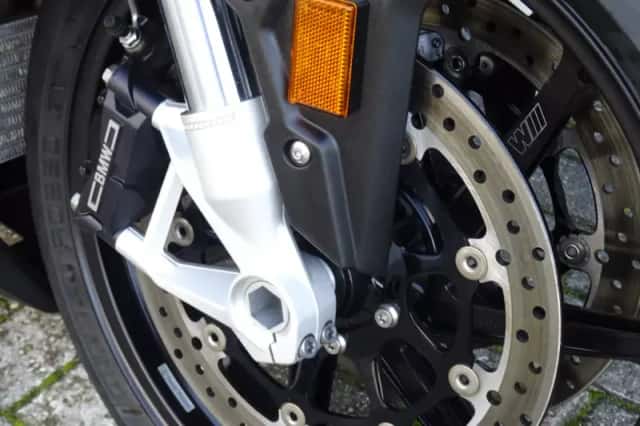 BMW S 1000 RR (2022) thumbnail 5