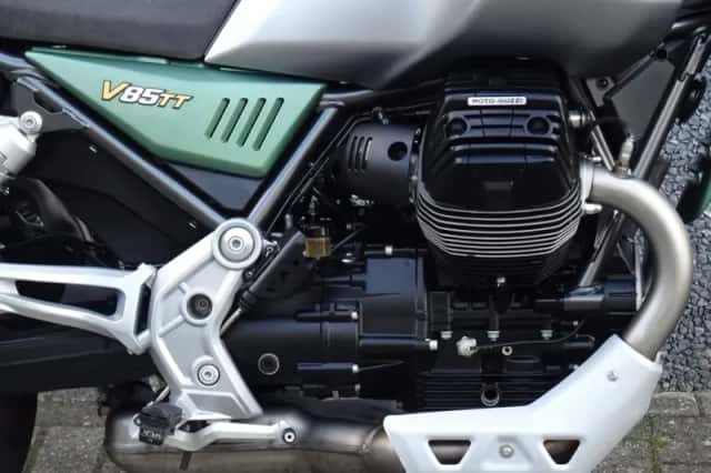 Moto Guzzi V85 TT (2022) thumbnail 4