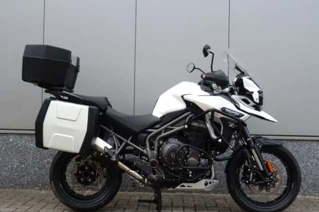 Triumph Tiger Explorer XCX (2017) thumbnail 1