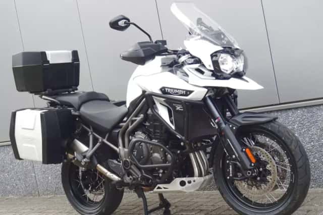 Triumph Tiger Explorer XCX (2017) thumbnail 2