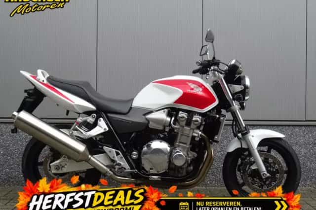 Honda CB 1300 Super Four (2003) thumbnail 1