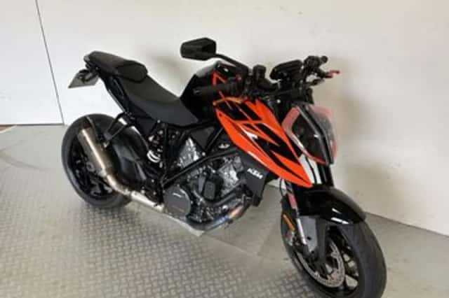 KTM 1290 SuperDuke R (2020) thumbnail 5