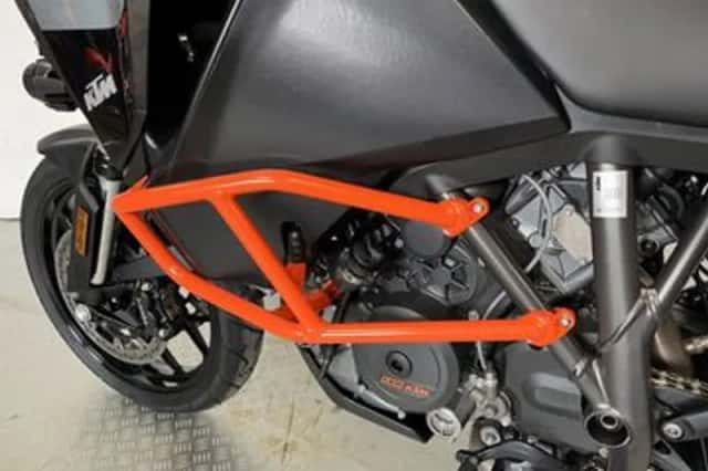 KTM 1290 Super Adventure (2019) thumbnail 3
