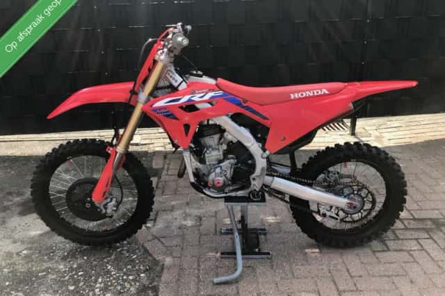 Honda CRF 250 R (2023) thumbnail 1