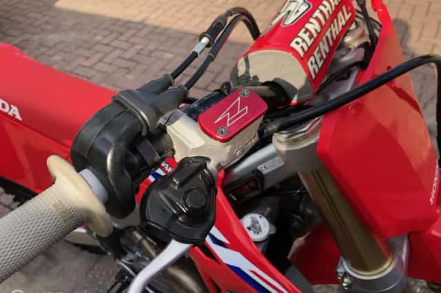 Honda CRF 250 R (2023) thumbnail 6
