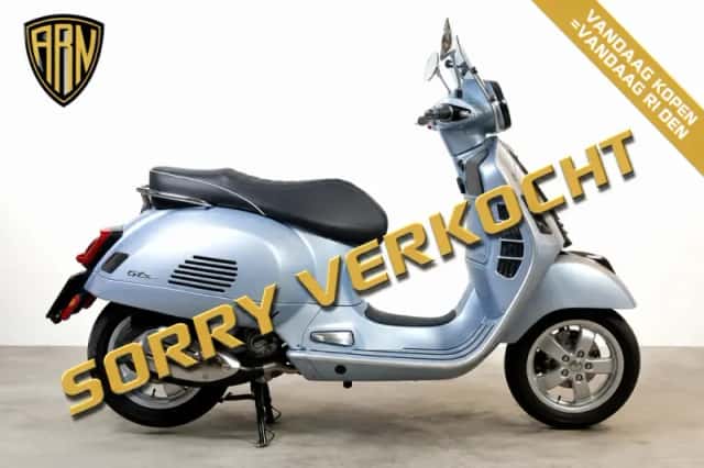 Vespa GTS 300 (2022) thumbnail 1