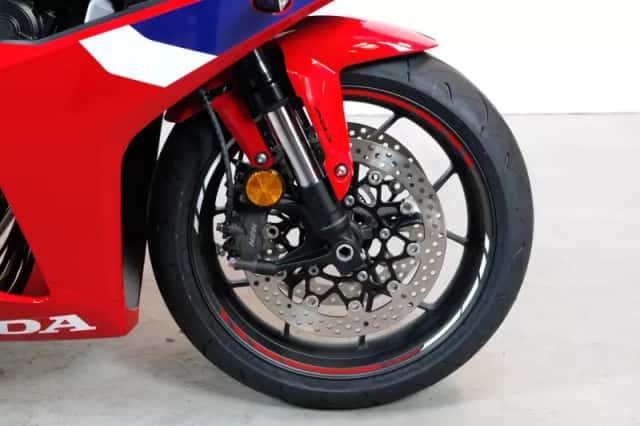 Honda CBR650R (2026) thumbnail 4