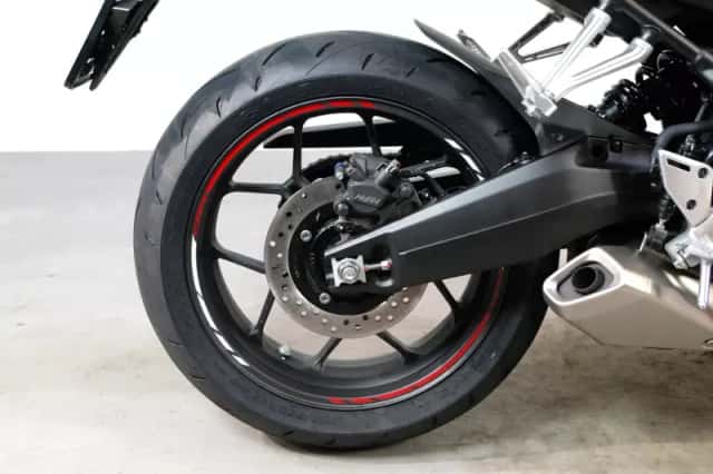 Honda CBR650R (2026) thumbnail 6