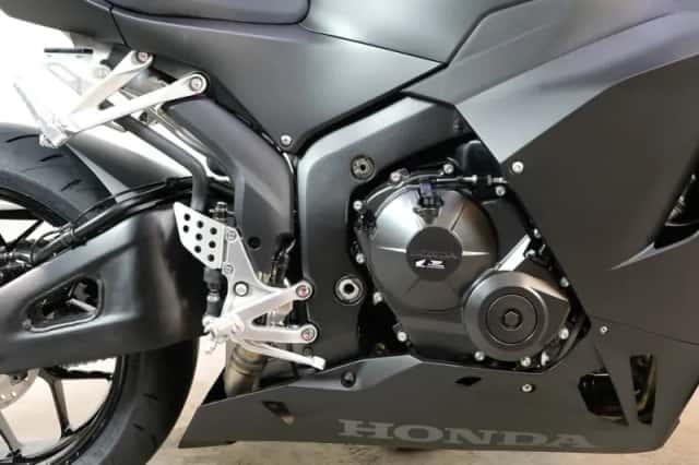Honda CBR600RR (2026) thumbnail 5