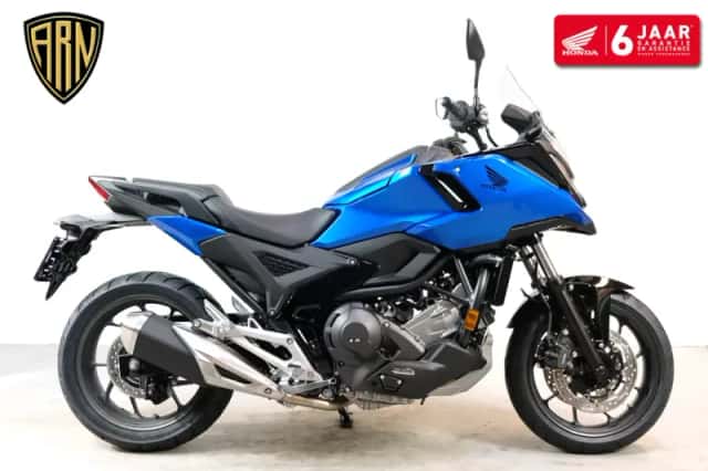 Honda NC750X (2026) thumbnail 1