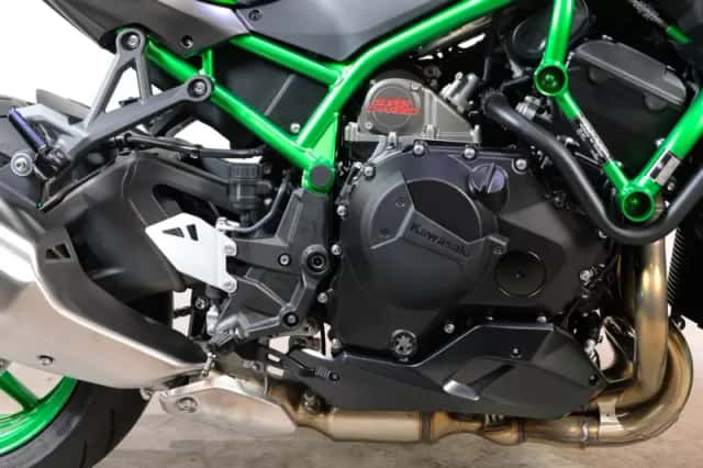 Kawasaki Z H2 (2026) thumbnail 5