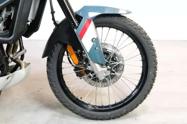 Kawasaki KLE500 SE (2026) thumbnail 4