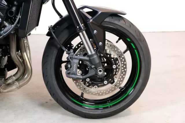 Kawasaki Z900 (2026) thumbnail 4