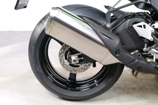 Kawasaki Ninja ZX-10RR (2026) thumbnail 5