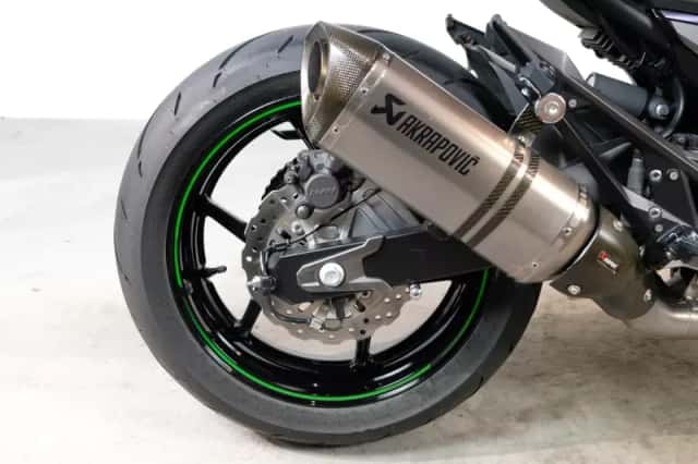Kawasaki Z800 (2016) thumbnail 6
