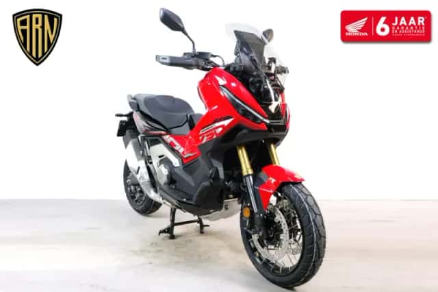 Honda X-ADV (2027) thumbnail 2