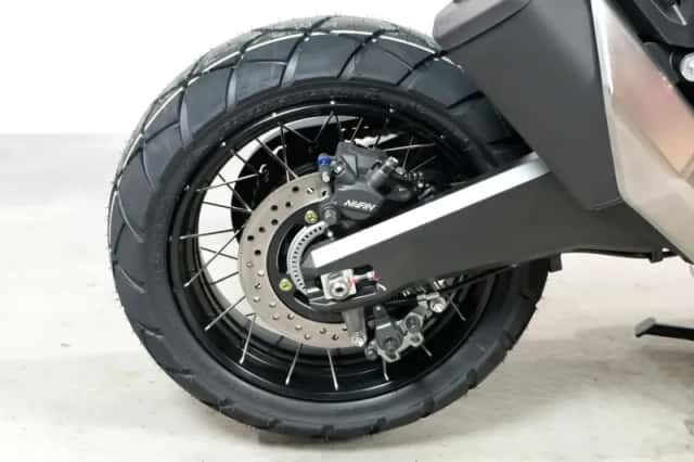 Honda X-ADV (2027) thumbnail 6