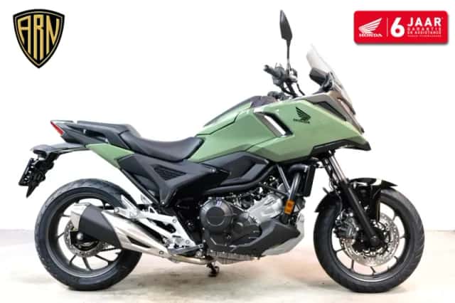 Honda NC750X (2026) thumbnail 1
