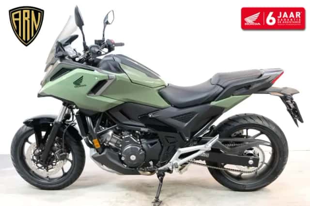 Honda NC750X (2026) thumbnail 3