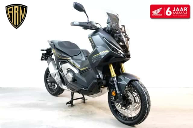 Honda X-ADV (2027) thumbnail 2