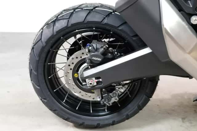Honda X-ADV (2027) thumbnail 6