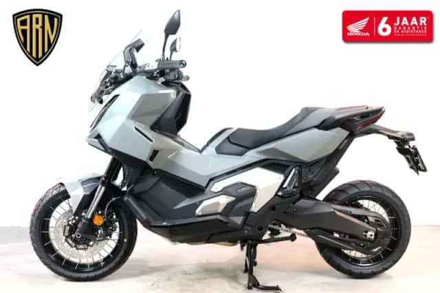 Honda X-ADV (2027) thumbnail 3