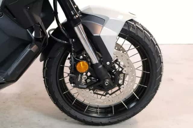 Honda X-ADV (2027) thumbnail 4