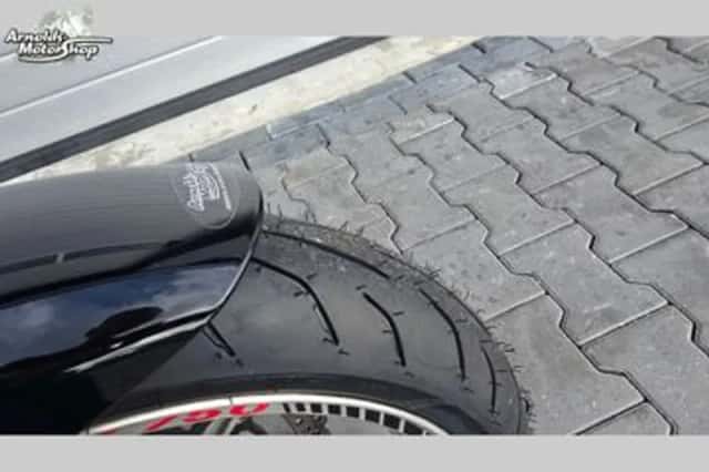 Kawasaki Z750 (2007) thumbnail 5