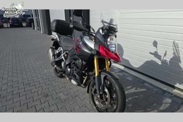 Suzuki V-Strom (2015) thumbnail 3