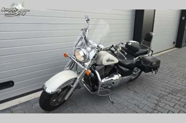 Suzuki VL 1500 Intruder (2004) thumbnail 2