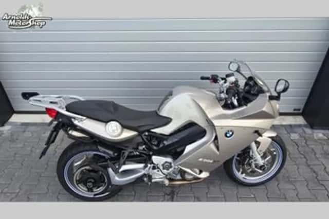 BMW F 800 ST (2010) thumbnail 5
