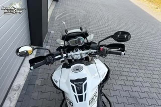 Triumph Tiger 1200 (2014) thumbnail 2