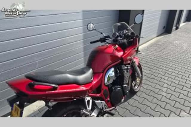 Suzuki GSF 1200 Bandit (1996) thumbnail 4