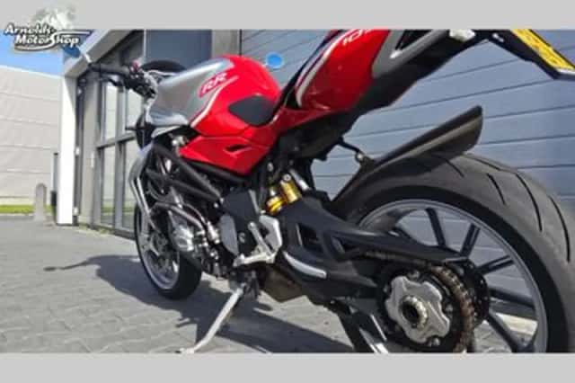 MV Agusta Brutale 1090 (2013) thumbnail 5