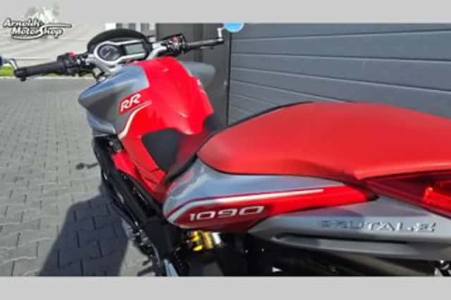 MV Agusta Brutale 1090 (2013) thumbnail 6