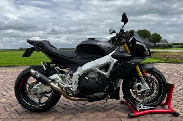 Aprilia Tuono V4 1100 (2020) thumbnail 2