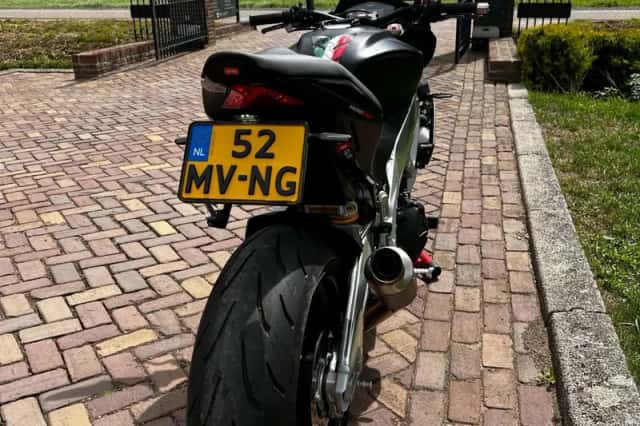Aprilia Tuono V4 1100 (2020) thumbnail 4