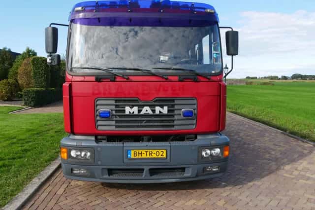 MAN M 18 MC Dutch Fire Brigade Tanker (1999) thumbnail 3